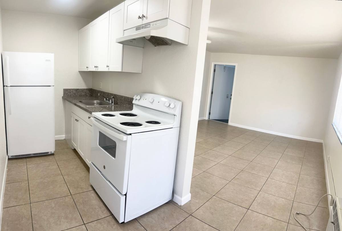 Apartment for rent at 1500 W Blue Heron Blvd #14, West Palm Beach, FL 33404