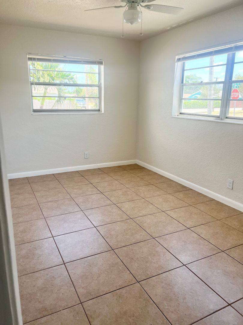 Apartment for rent at 1500 W Blue Heron Blvd #14, West Palm Beach, FL 33404