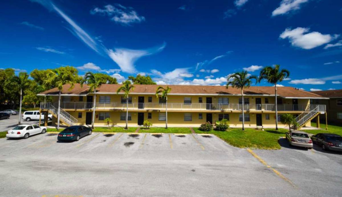 Apartment for rent at 1911 N Haverhill Rd #11, West Palm Beach, FL 33417