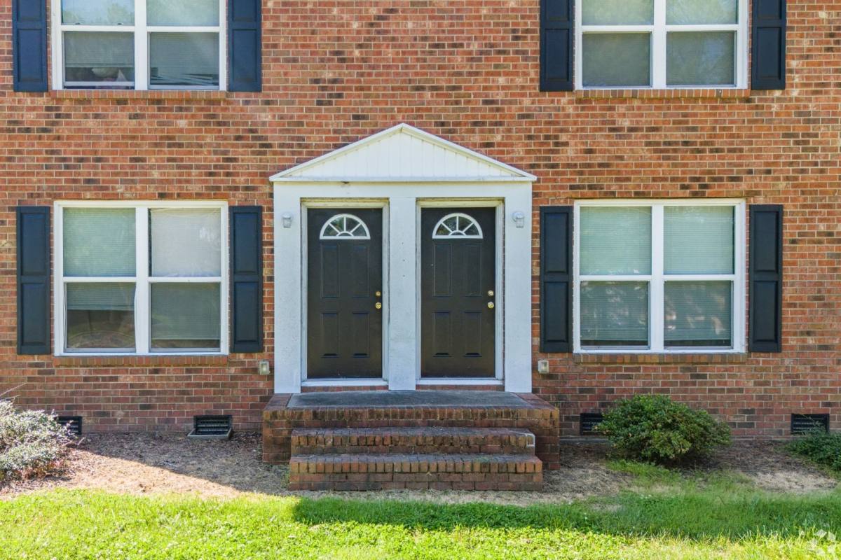 Townhouse for rent at 1311 Blair St, Thomasville, NC 27360