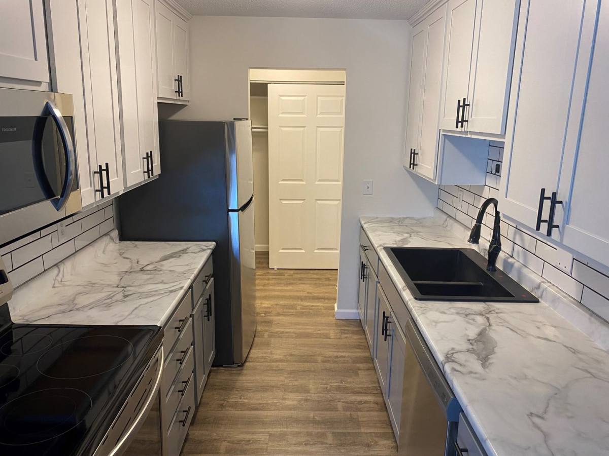 Apartment for rent at 2659 County Rd, Saint Paul, MN 55112