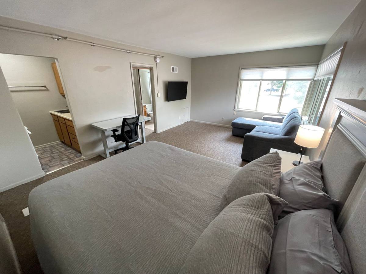 Apartment for rent at 217 S Spring Ave, Sioux Falls, SD 57104