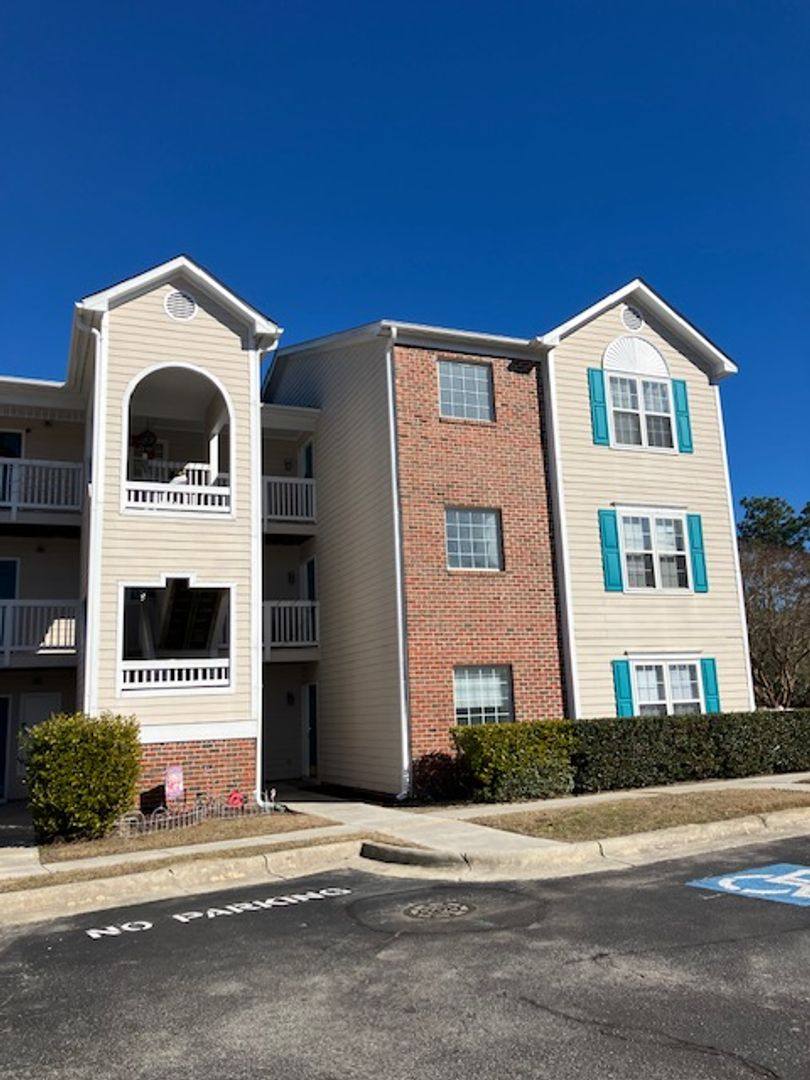 Apartment for rent at 715 Clearwater Court, Wilmington, NC 28405