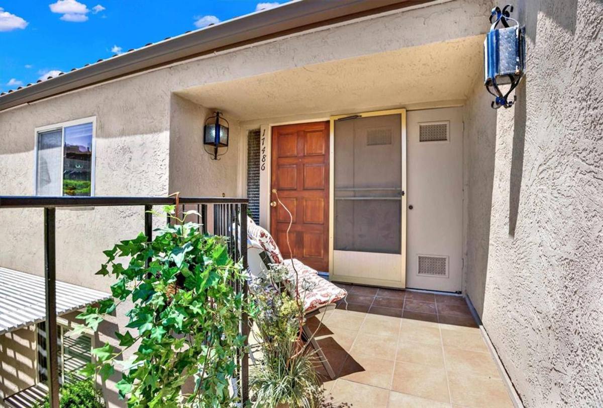 Condo for rent at 17486 Plaza Dolores, San Diego, CA 92128