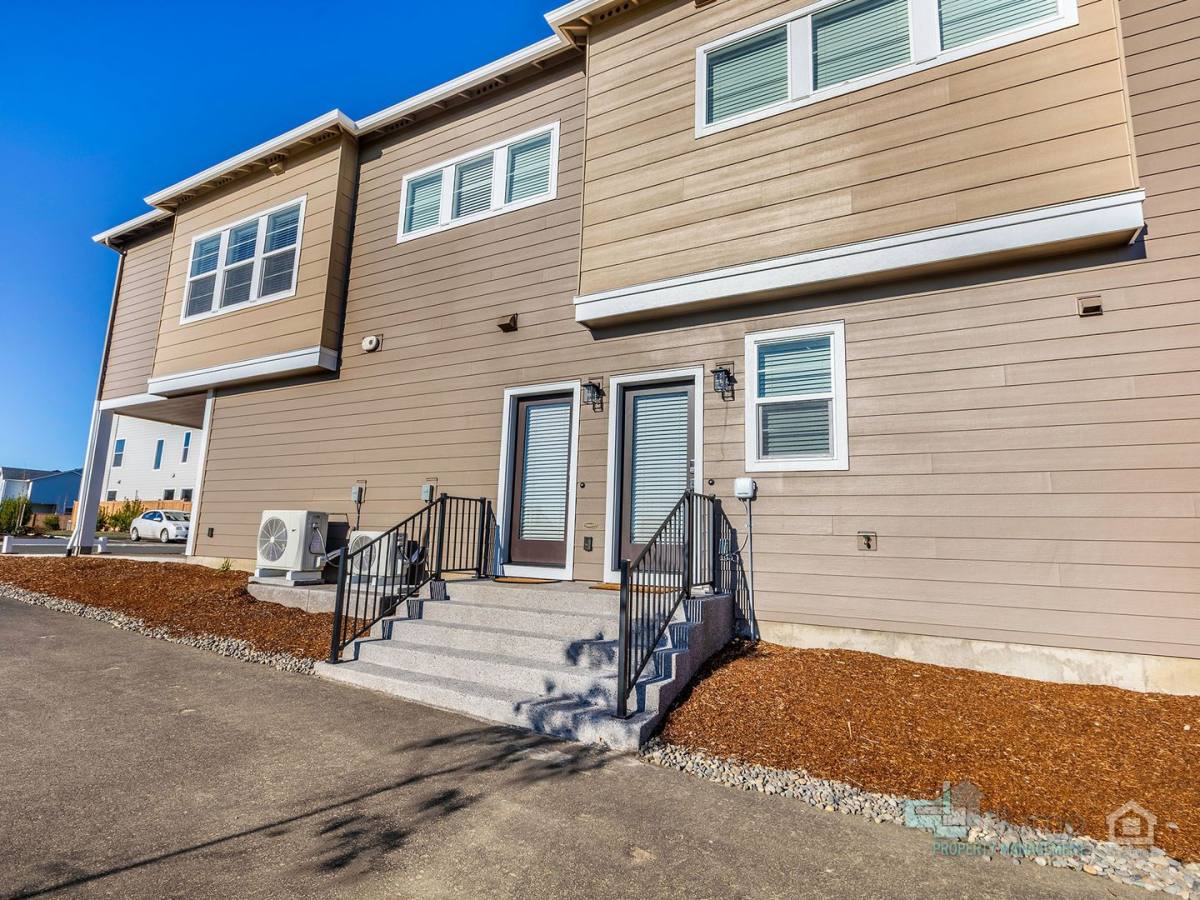House for rent at 3691 209th Ave, Hillsboro, OR 97123