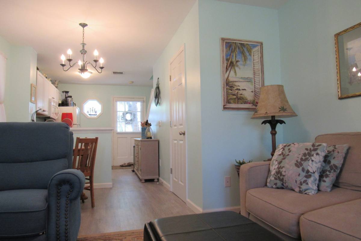 House for rent at 121 Golf Club Dr, Key West, FL 33040