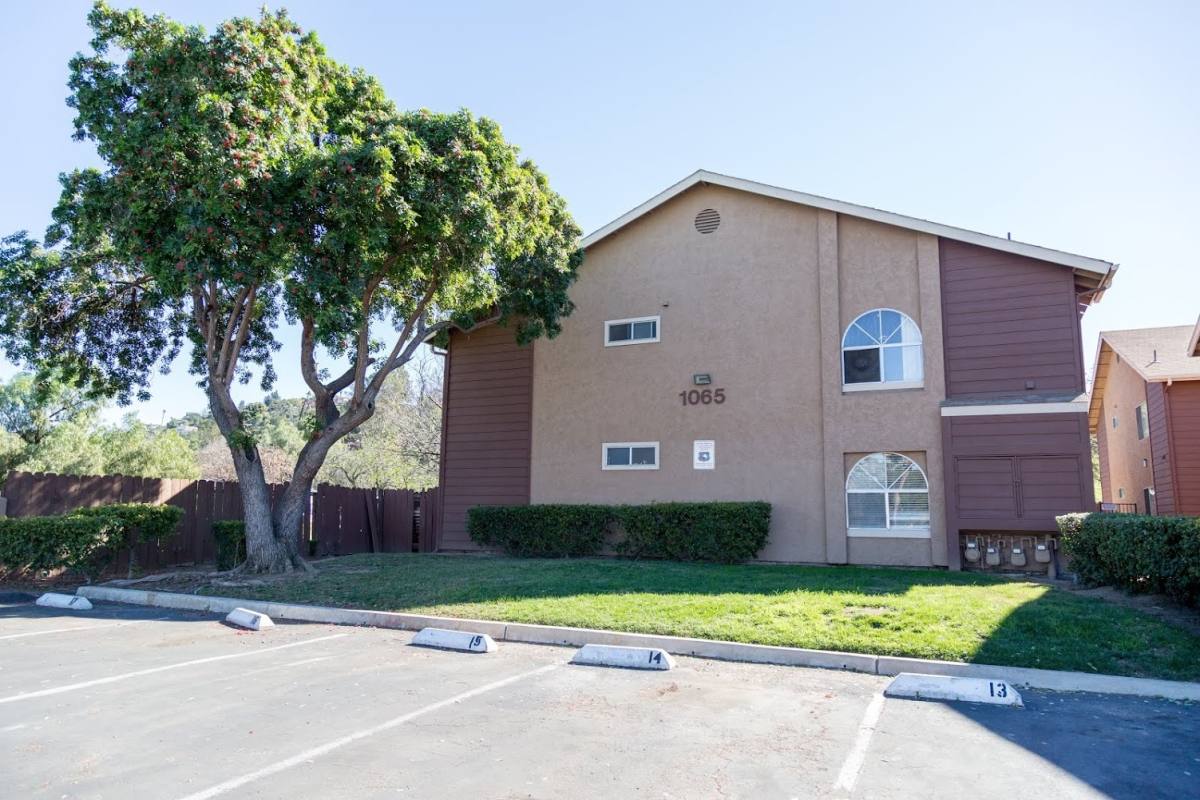 Apartment for rent at 1065 E Washington Ave, El Cajon, CA 92020