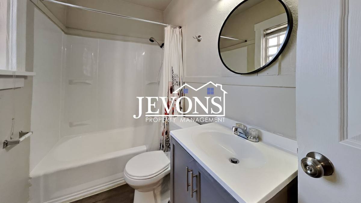 Apartment for rent at 723 S Sprague Ave, Tacoma, WA 98405