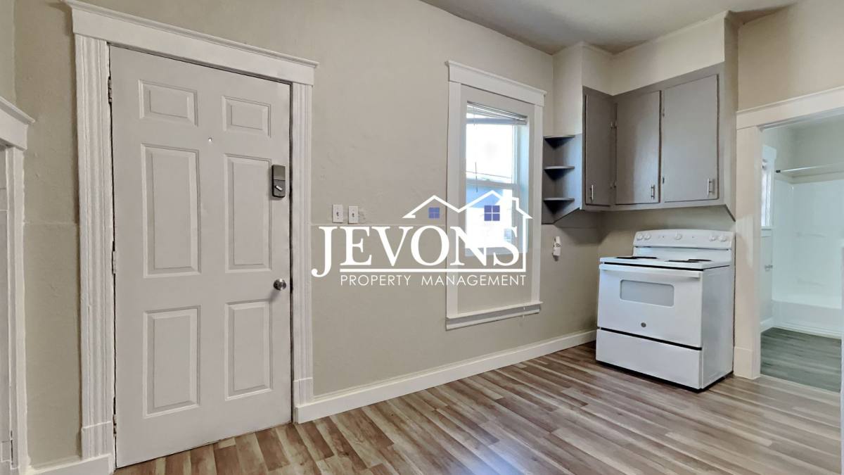 Apartment for rent at 723 S Sprague Ave, Tacoma, WA 98405