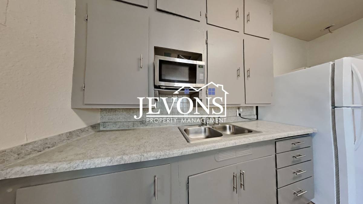 Apartment for rent at 723 S Sprague Ave, Tacoma, WA 98405