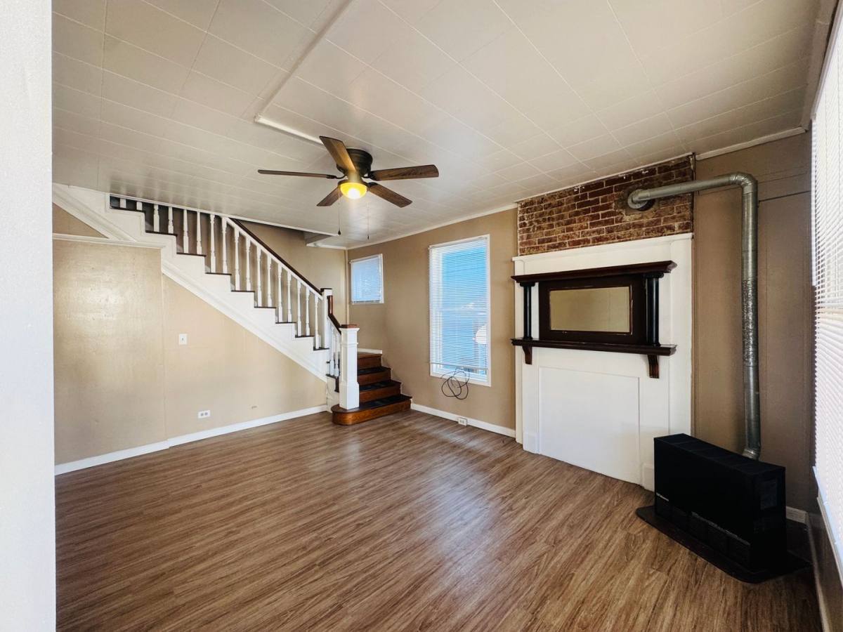 Apartment for rent at 420-422 Pennsylvania Ave, Morgantown, WV 26501