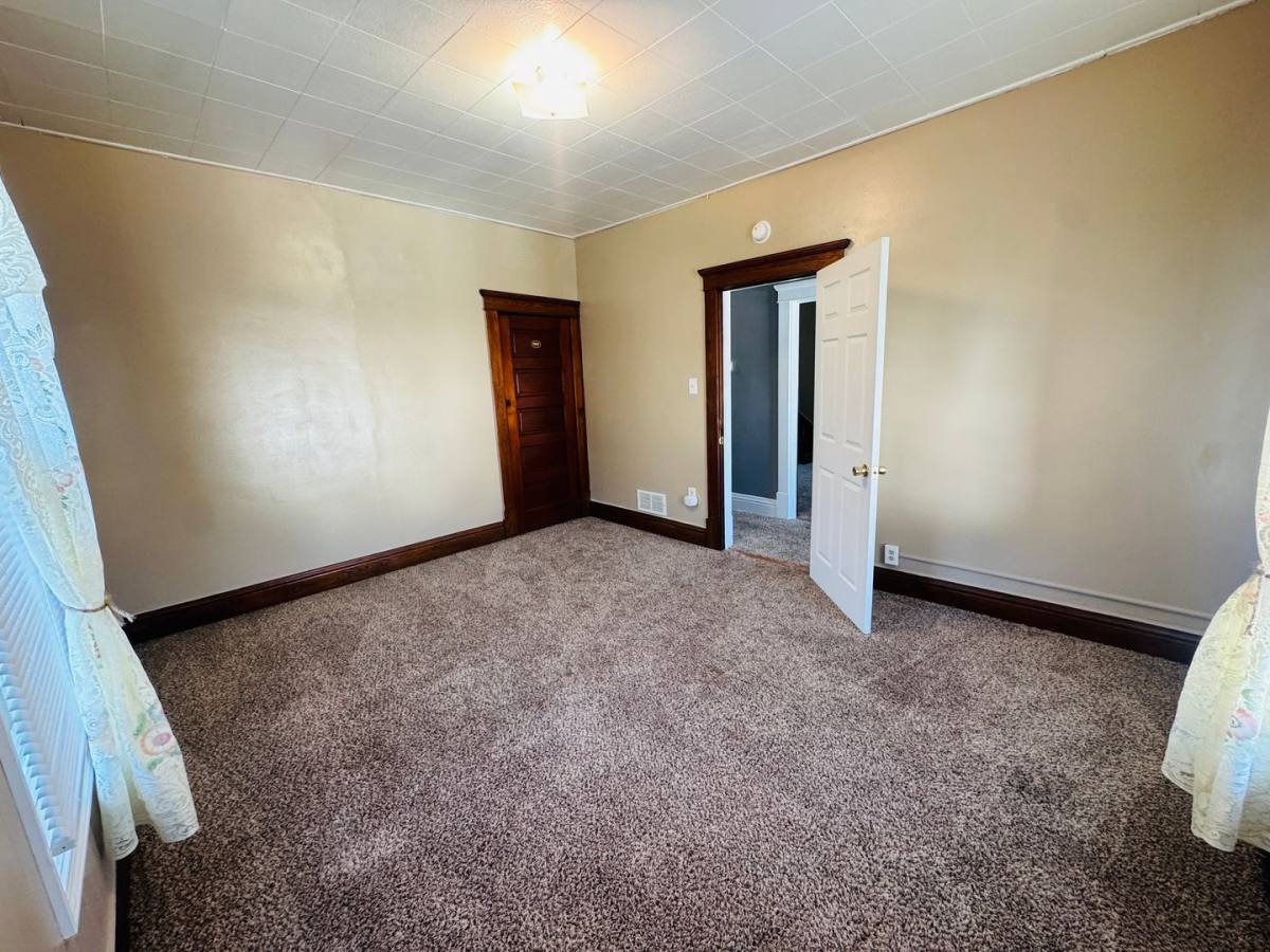 Apartment for rent at 420-422 Pennsylvania Ave, Morgantown, WV 26501