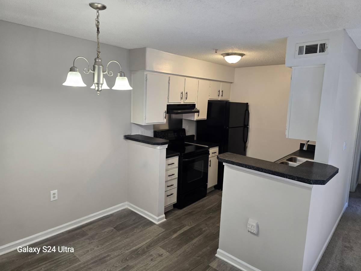 Apartment for rent at 2745 Old Hapeville Rd SW, Atlanta, GA 30354
