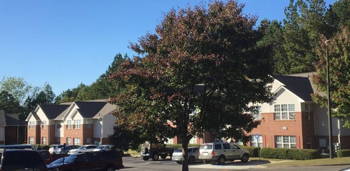 Apartment for rent at 2745 Old Hapeville Rd SW, Atlanta, GA 30354
