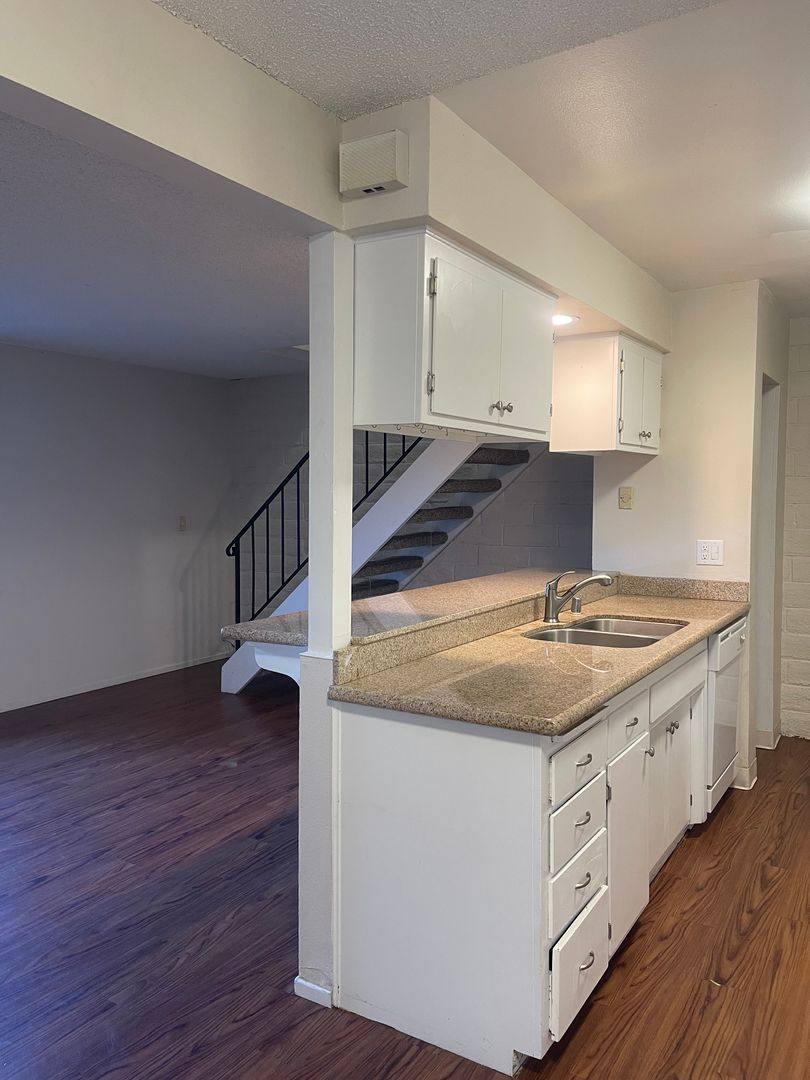 Townhouse for rent at 3260, 3276, 3306 Alexander Dr, Redding, CA 96002