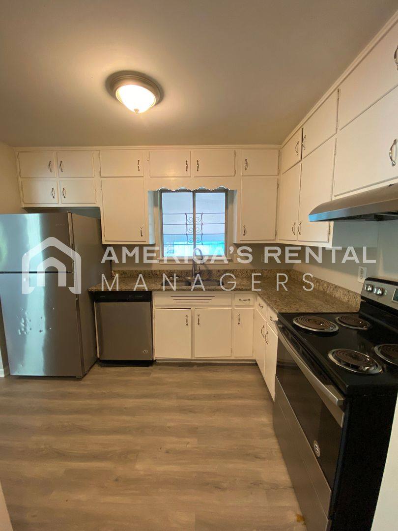 House for rent at 7125 6th Ave S, Birmingham, AL 35206