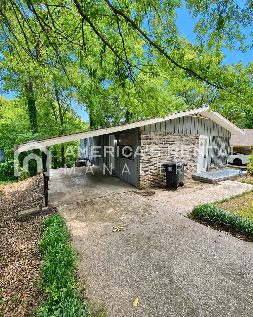 House for rent at 7125 6th Ave S, Birmingham, AL 35206
