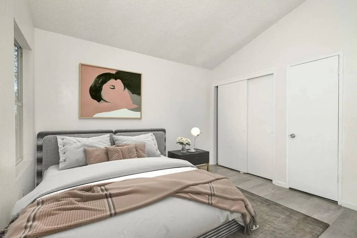 Apartment for rent at 5001 Appleblossom Dr, Bakersfield, CA 93309