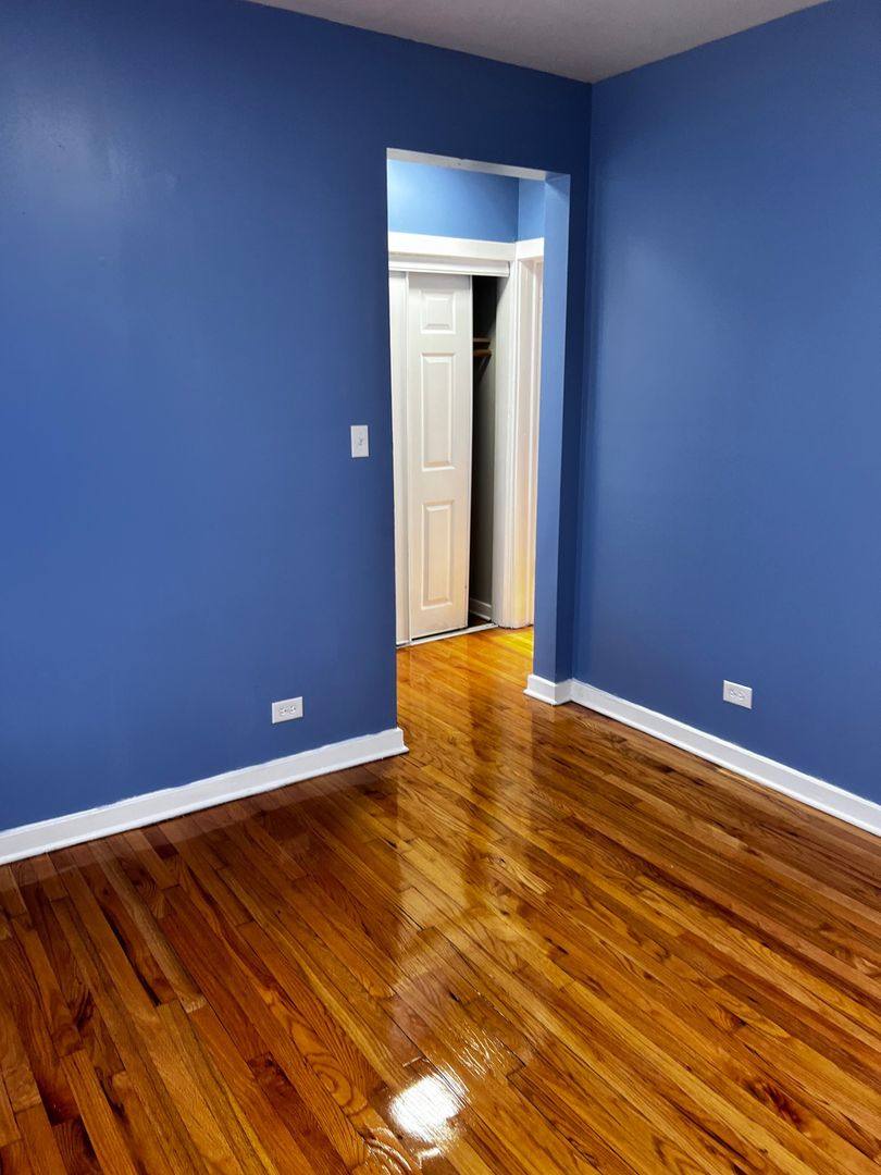 Apartment for rent at 1300 W 57th St, Chicago, IL 60636