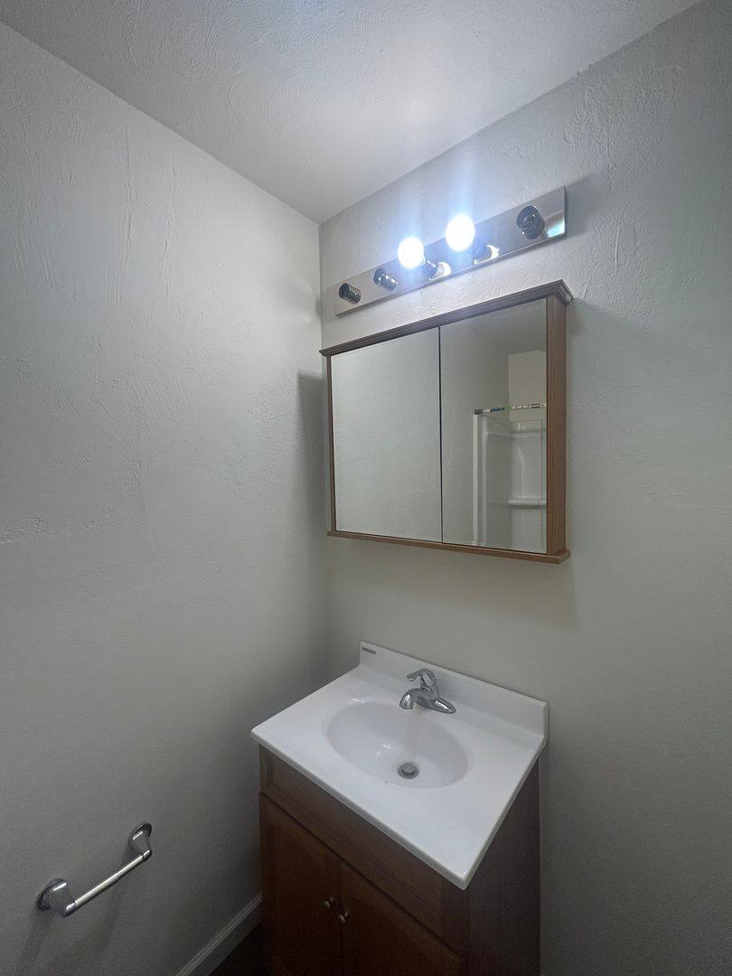 Apartment for rent at 400-404 W 1st St, Fowler, IN 47944