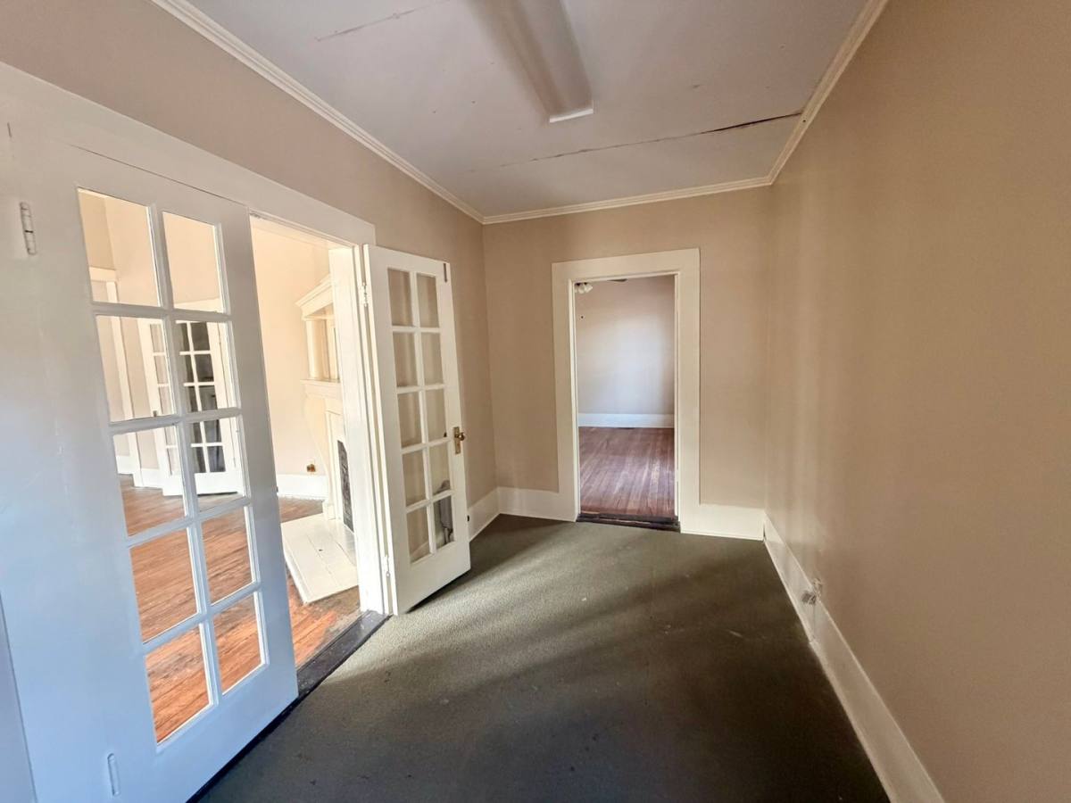 Apartment for rent at 227 S Zetterower, Statesboro, GA 30458