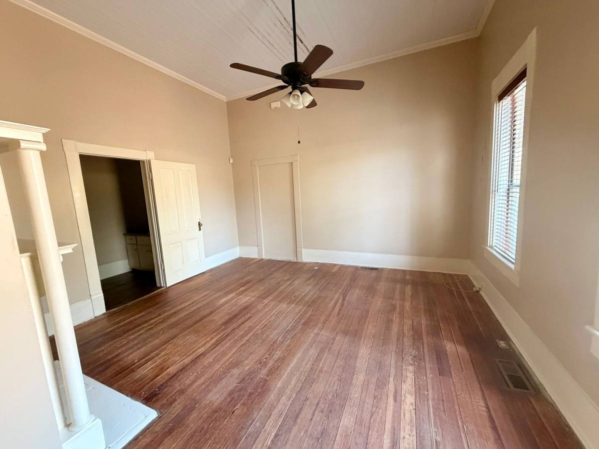 Apartment for rent at 227 S Zetterower, Statesboro, GA 30458