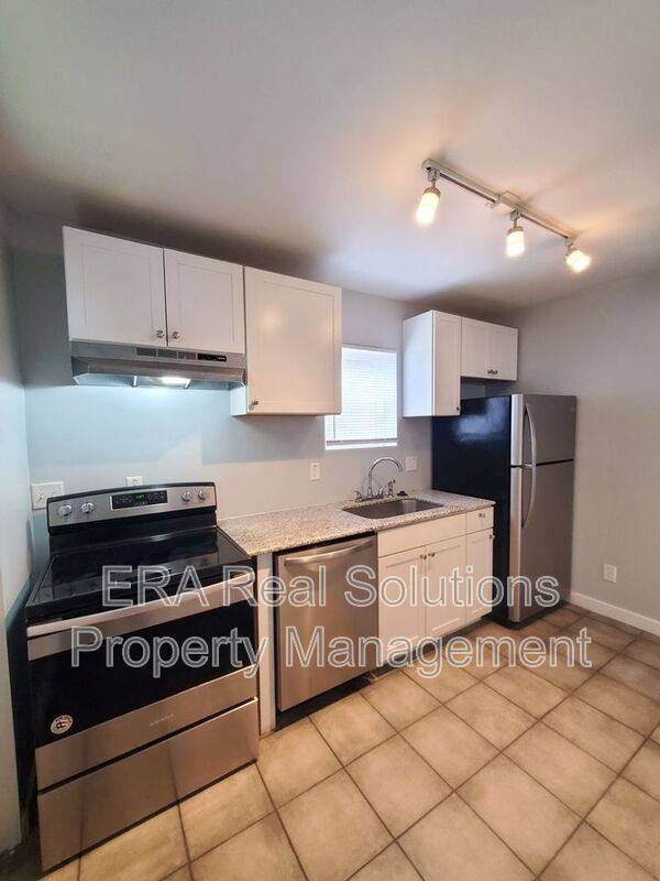 Apartment for rent at 1092 Oakwood Ave, Columbus, OH 43206
