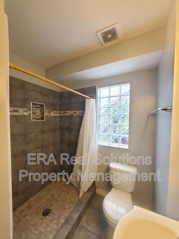 Apartment for rent at 1092 Oakwood Ave, Columbus, OH 43206