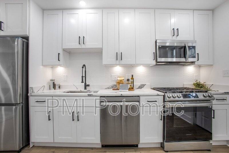 Townhouse for rent at 702 19th St NE, Washington, DC 20002
