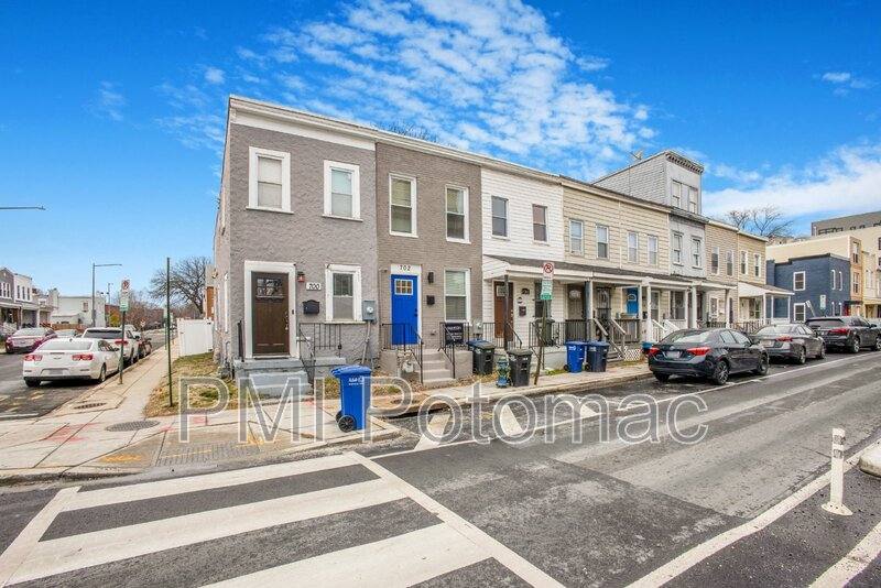 Townhouse for rent at 702 19th St NE, Washington, DC 20002
