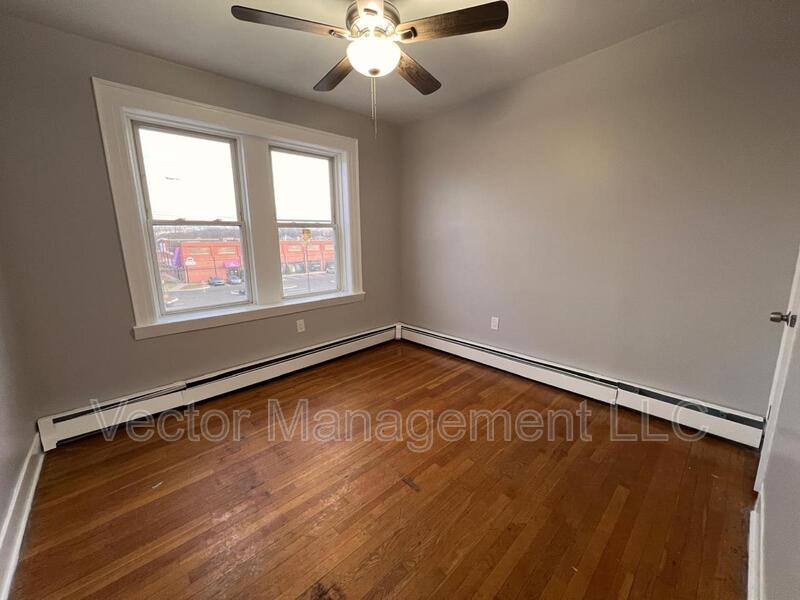 Apartment for rent at 1166 Dixwell Ave #6, Hamden, CT 06514