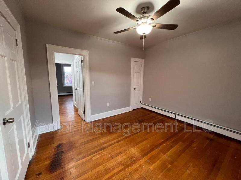 Apartment for rent at 1166 Dixwell Ave #6, Hamden, CT 06514