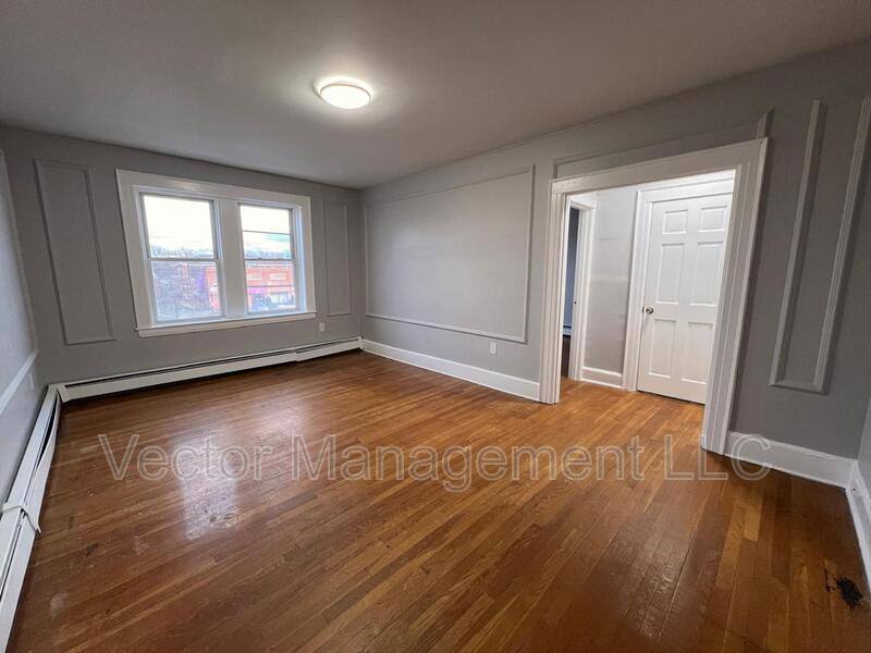 Apartment for rent at 1166 Dixwell Ave #6, Hamden, CT 06514