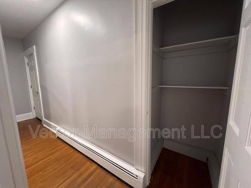 Apartment for rent at 1166 Dixwell Ave #6, Hamden, CT 06514
