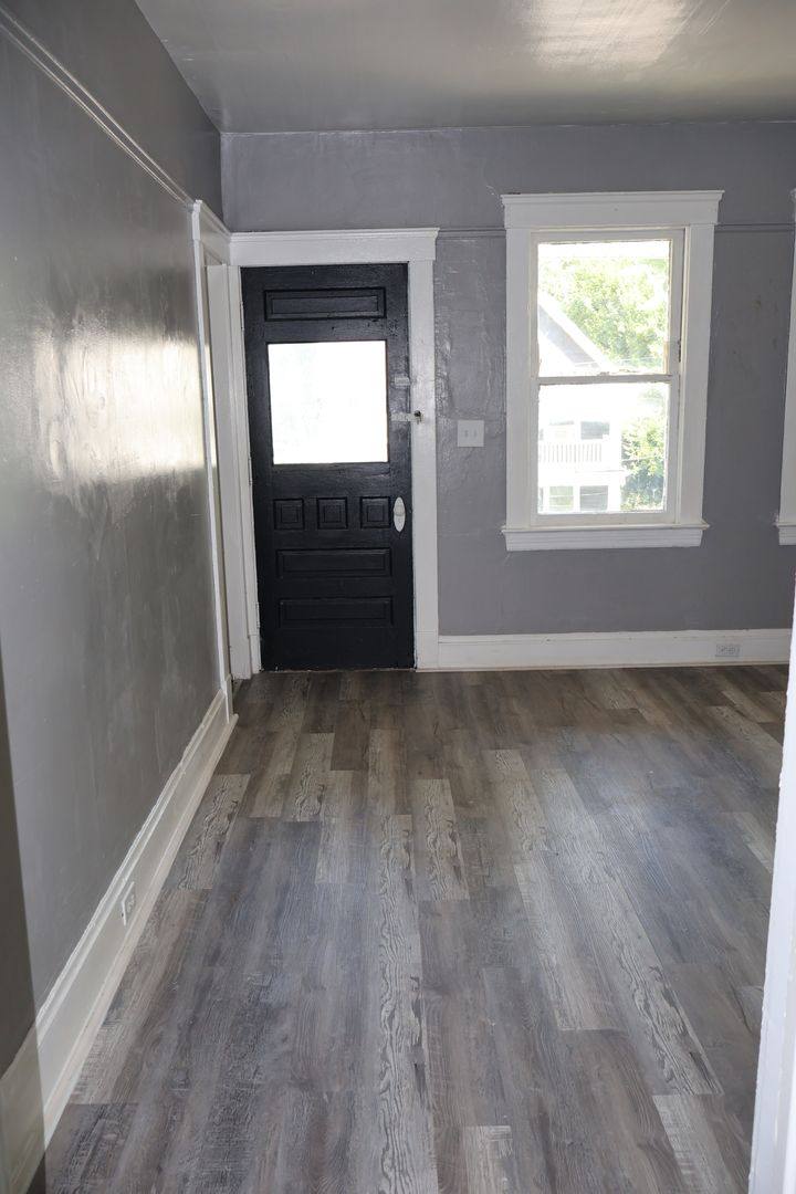 Apartment for rent at 6812 Whitney Ave, Cleveland, OH 44103