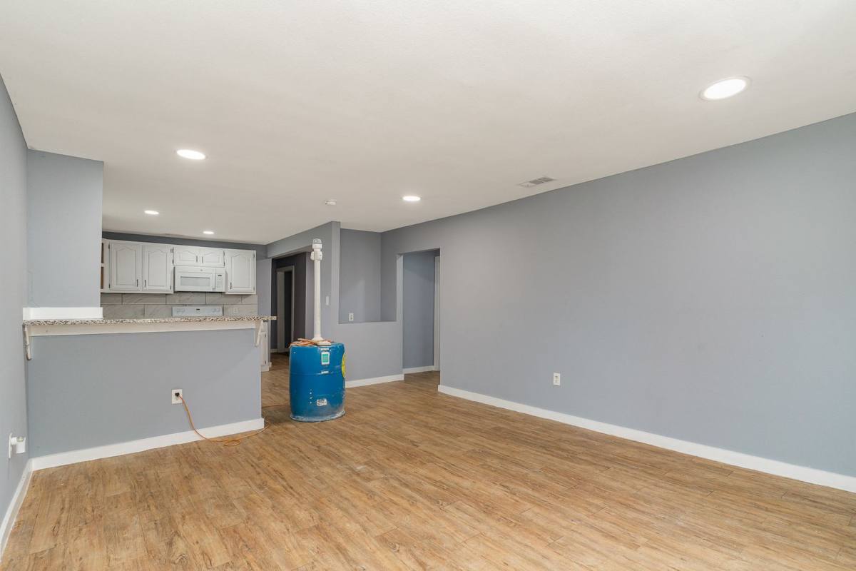 House for rent at 4621 Owenwood Ave, Dallas, TX 75223