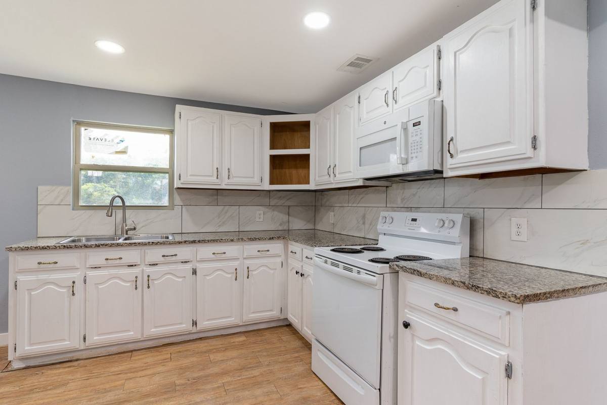 House for rent at 4621 Owenwood Ave, Dallas, TX 75223