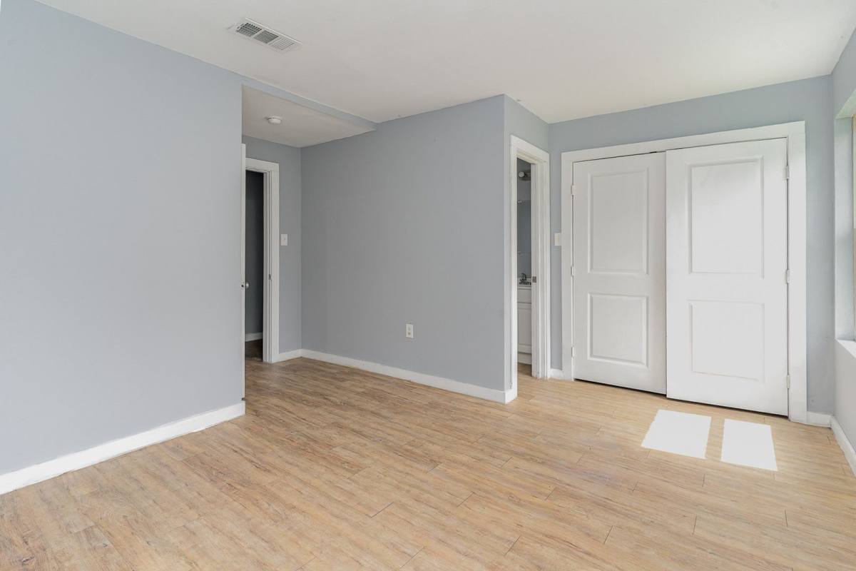 House for rent at 4621 Owenwood Ave, Dallas, TX 75223