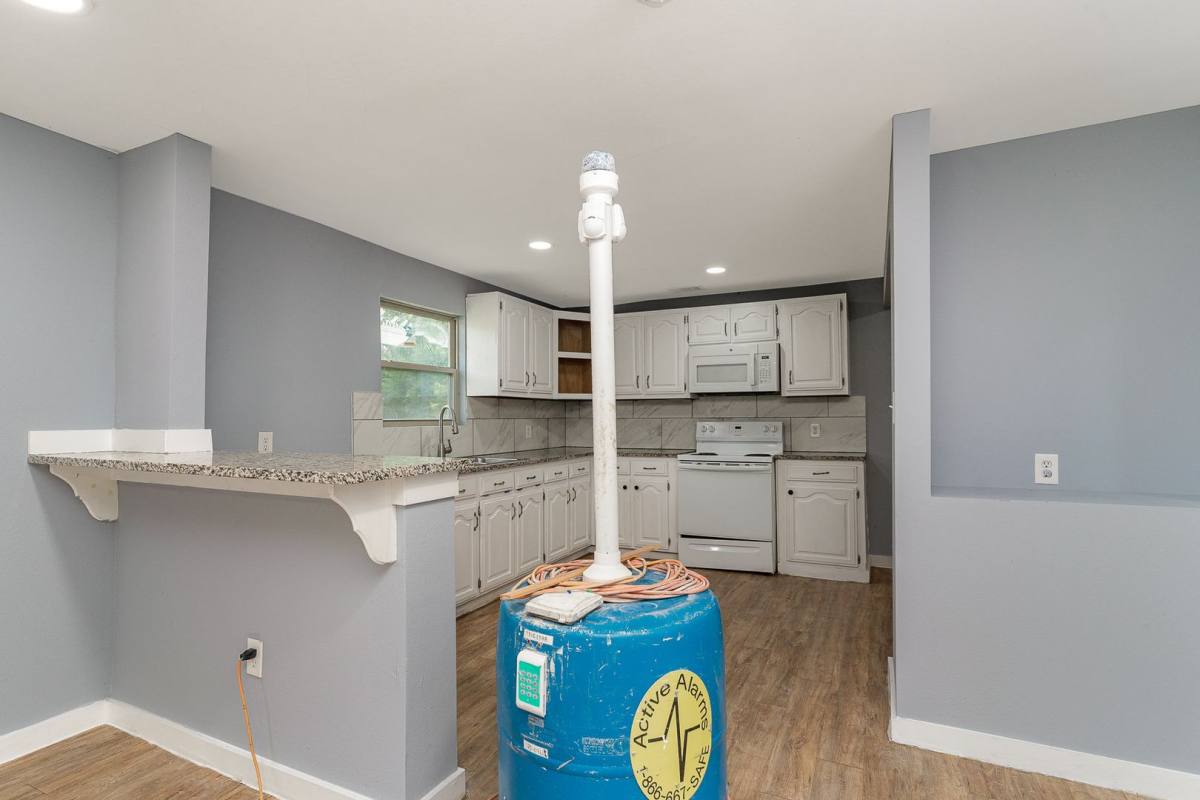 House for rent at 4621 Owenwood Ave, Dallas, TX 75223