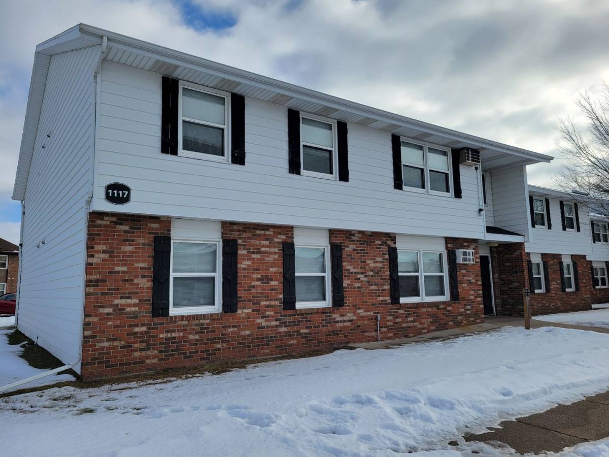 Apartment for rent at 1032 Imperial Circle, Eau Claire, WI 54701
