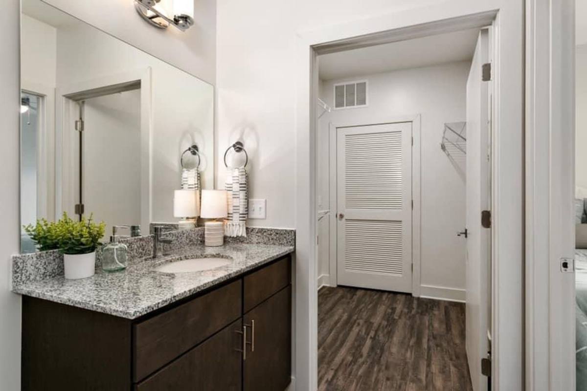Apartment for rent at 1514 6th Ave, Tuscaloosa, AL 35401