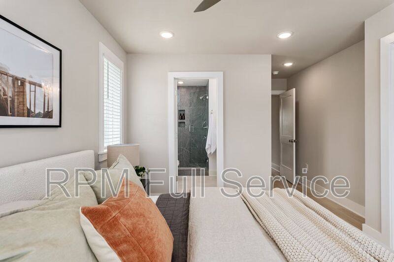 Townhouse for rent at 708 N Dupont Ave, Madison, TN 37115