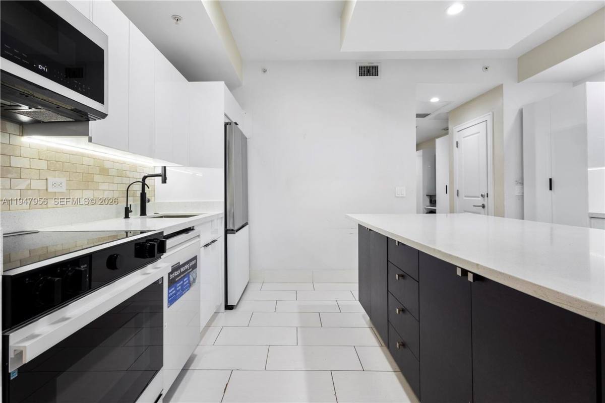 Condo for rent at 5300 NW 87th Ave, Miami, FL 33178