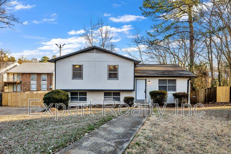 House for rent at 624 Cresap Circle NE, Birmingham, AL 35215
