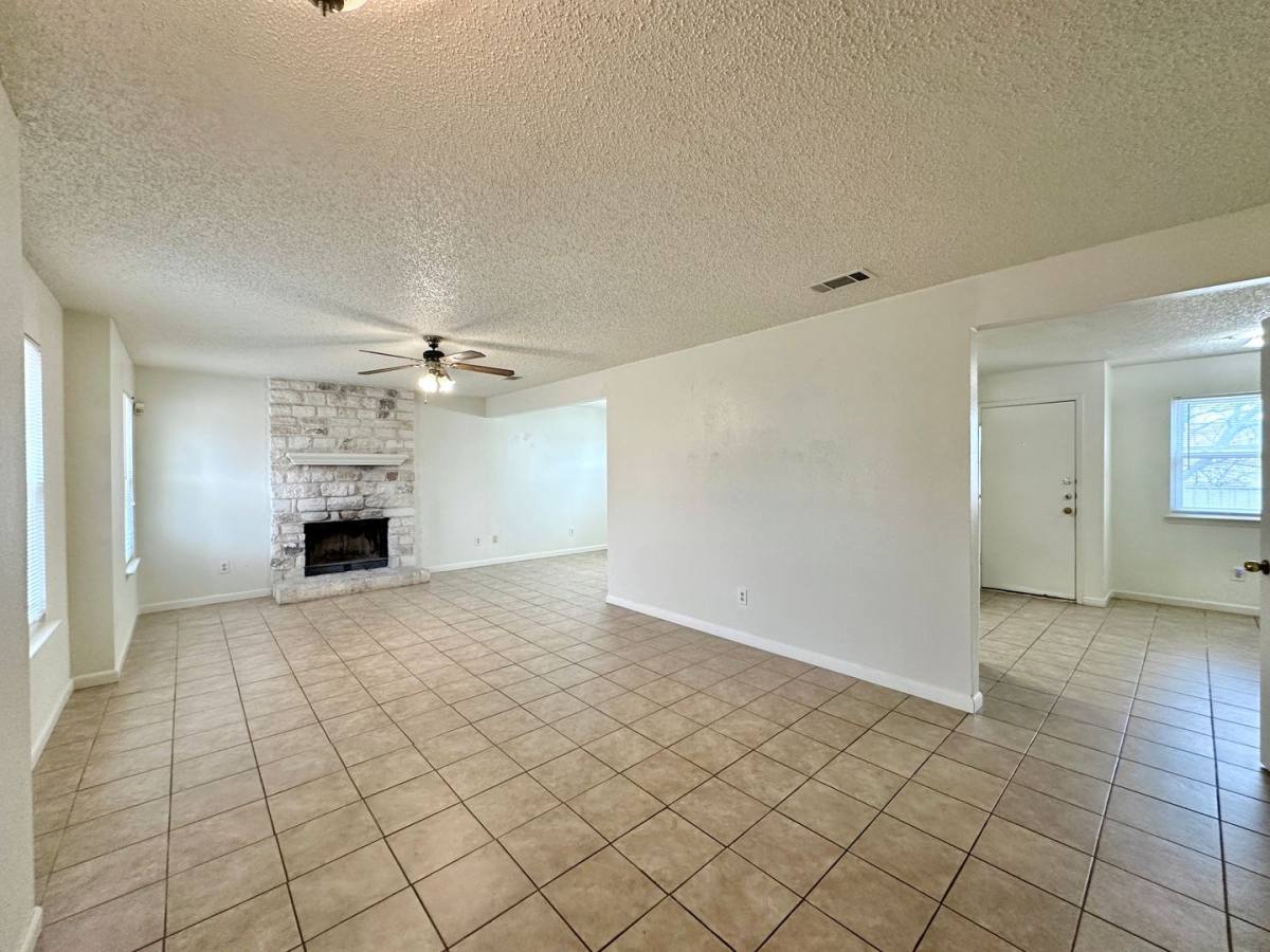 House for rent at 5010 White Rock Dr, Killeen, TX 76542