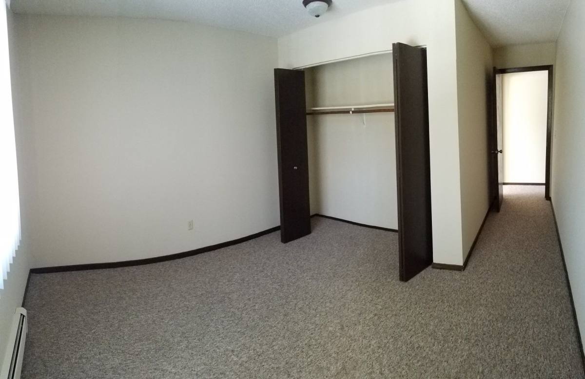 Apartment for rent at 1596 Millpond Court, Chaska, MN 55318