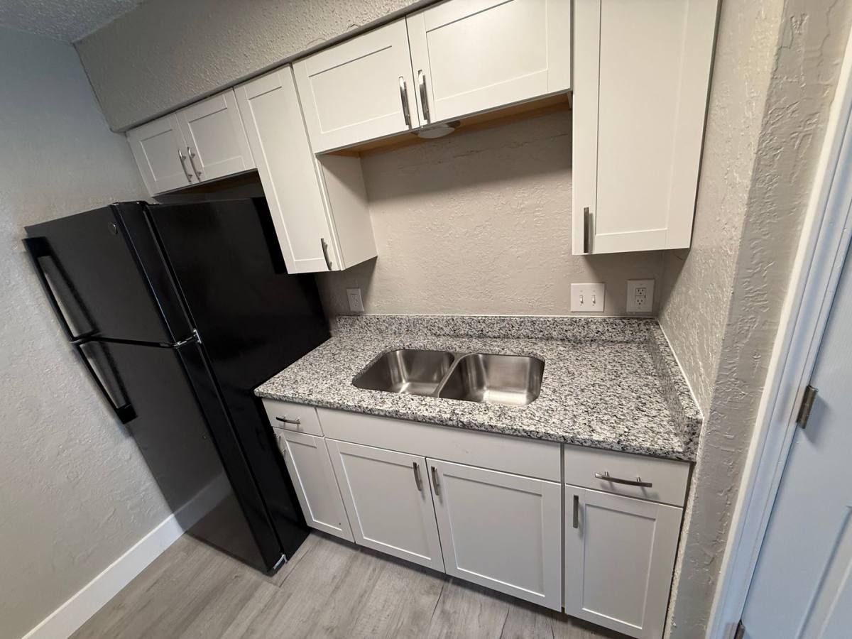 Apartment for rent at 703 S 8th Ave, Madill, OK 73446