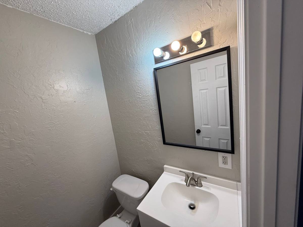 Apartment for rent at 703 S 8th Ave, Madill, OK 73446