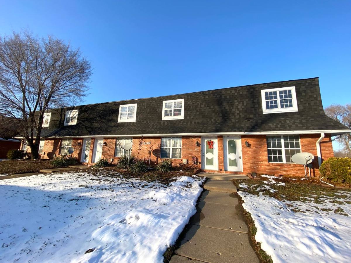 Apartment for rent at 1313 1309 W Chestnut, Chillicothe, IL 61523