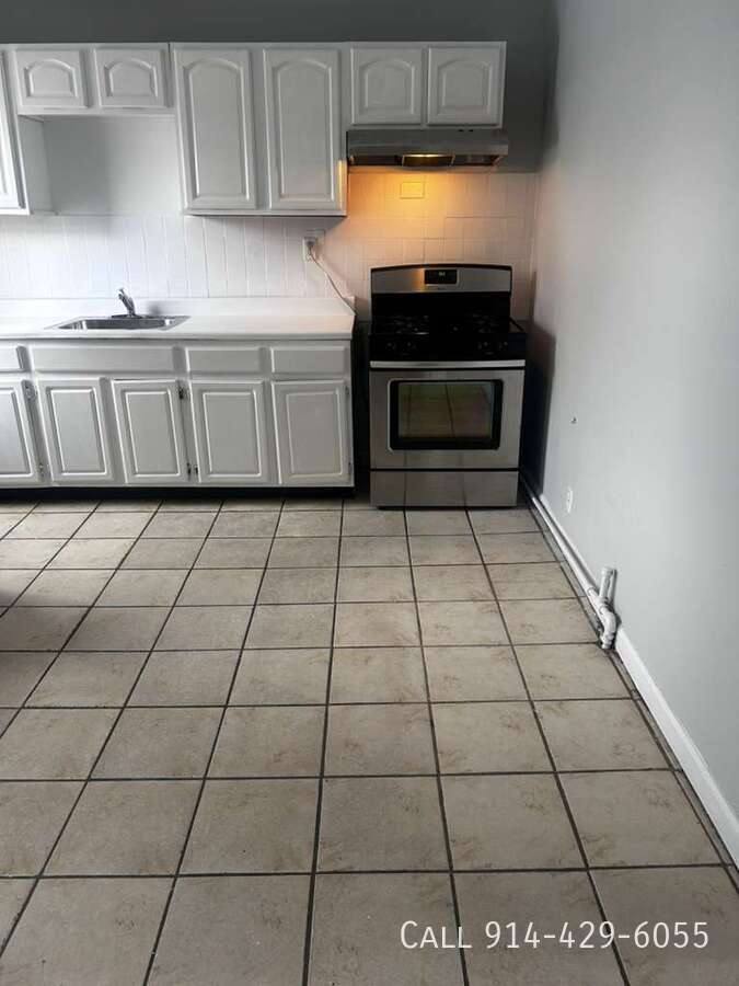 Apartment for rent at 44 Vineyard Ave, Yonkers, NY 10703